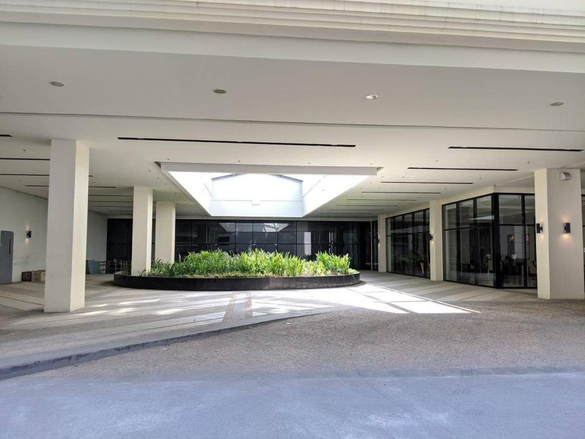 Studio Condo Naia Airport Terminal 3 Newport City Casino Manila Bagian luar foto